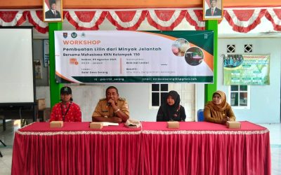 Kreatif dan Peduli Lingkungan: Pelatihan Pembuatan Lilin Jelantah Ibu PKK Desa Serang Bersama KKN UIN SAIZU Unit 150